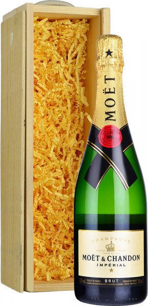Moet & Chandon Brut NV Champagne 75cl in Wood Box (SL)